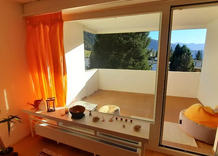 Zentral Gelegene Sonnige Und Ruhige Apartamento